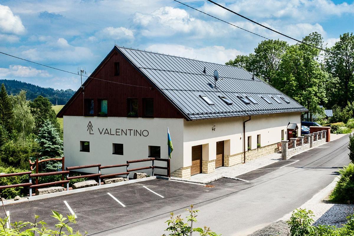 Penzion Valentino Bedřichov Exteriör bild